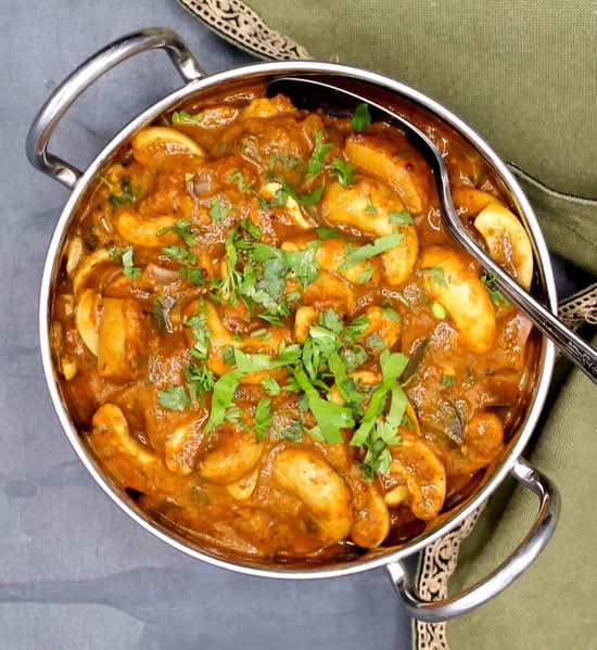 Chicken cashew and Mushroom