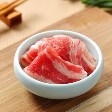 Sliced beef