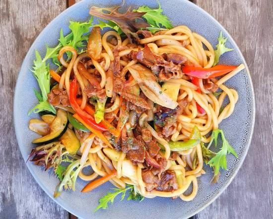 Stir Fry Beef Udon Noodles