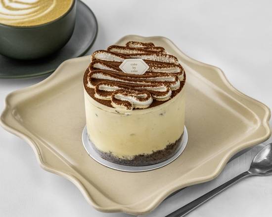 Tiramisu cake