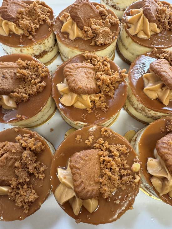 CAKE =- BISCOFF CHEESECAKE