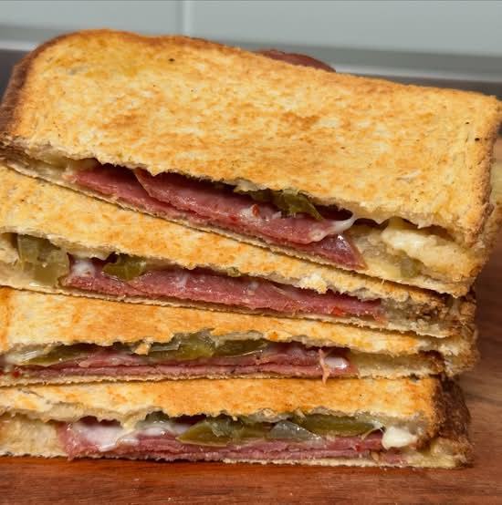 TOASTED SANDWICH - THE SPICY ITALIAN : SALAMI, JALAPENO, PROVOLONE.