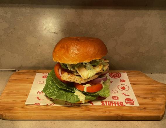 MILLENNIAL (chicken & avo burger)