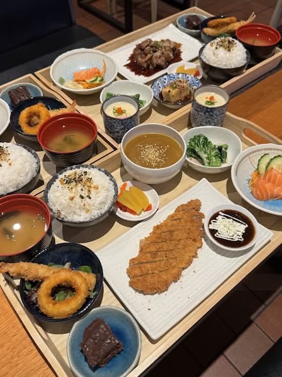 Curry-Pork Katsu Teishoku