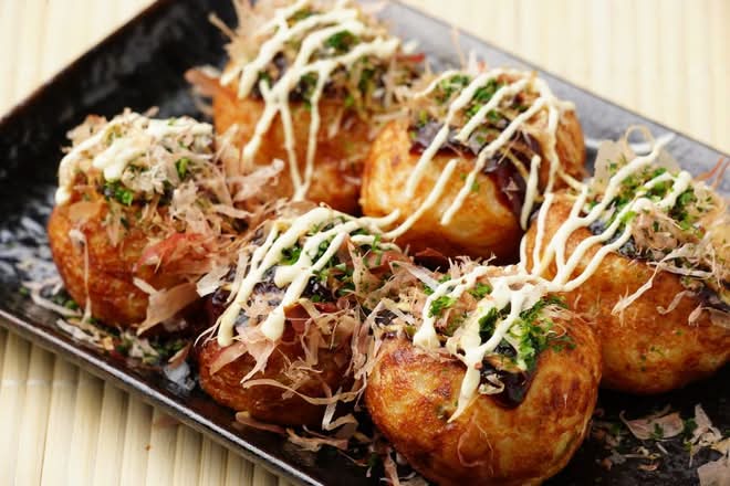 Takoyaki (Octopus Balls)