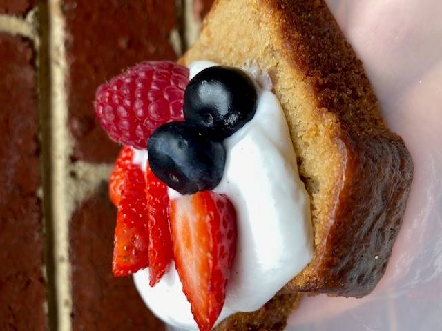 Banana Bread (with Toppings)