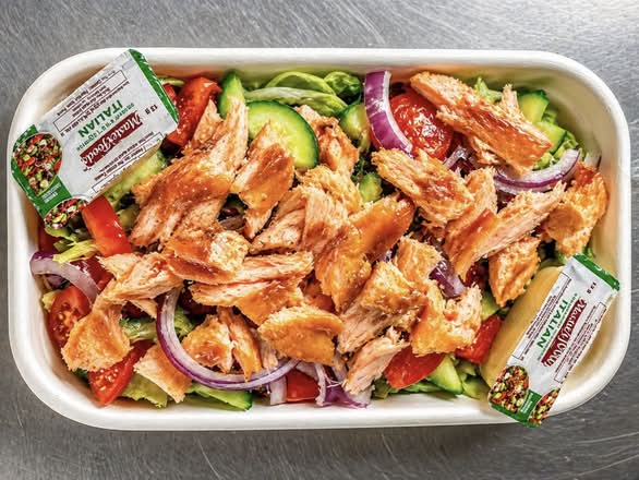 Fresh Garden Salad with Hot Smoked Salmon