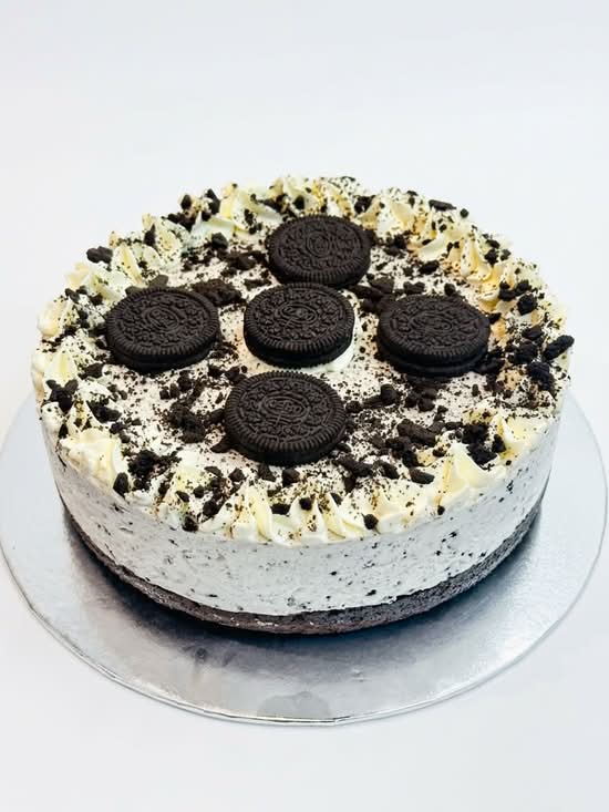 Cookies and Cream Cheesecake
