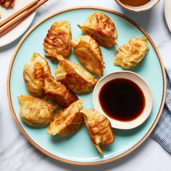 Chicken Dumplings (12pc)