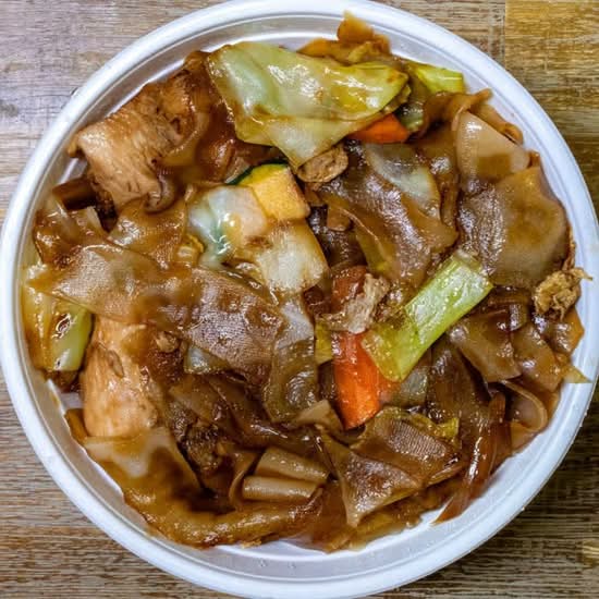 Chicken Stir Fried Ho Fun