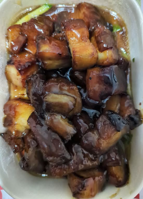 Roasted Pork Spare Rib with Plum sauce (Main)
