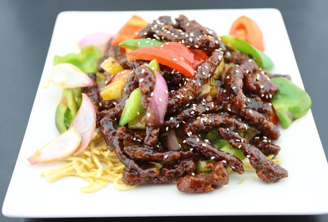 67. Crispy Rainbow Beef Noodle