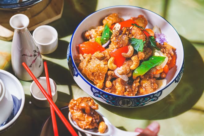 Deep Fried Chicken with Cashew Nut