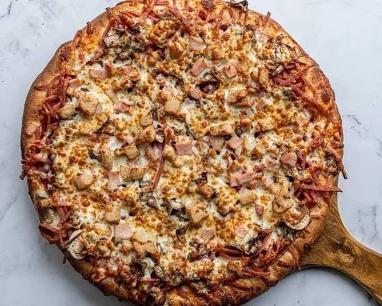 Ryan's Deluxe Pizza