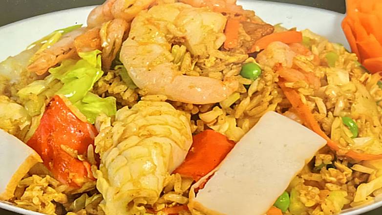 32. Seafood Nasi Goreng