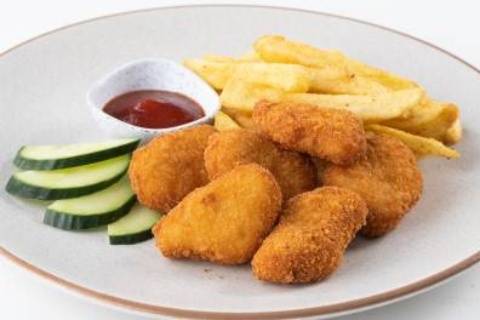 Chicken Nuggets & Chips