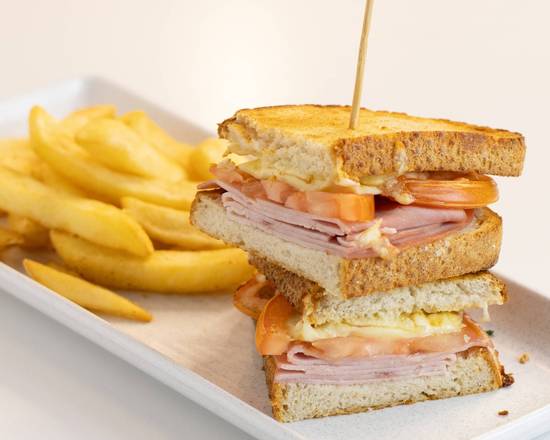 Ham Cheese Tomato Toastie w/ Chips