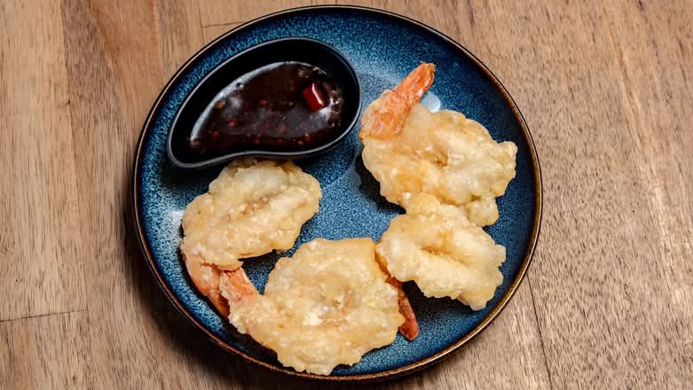 5 Hakka Fried Prawns