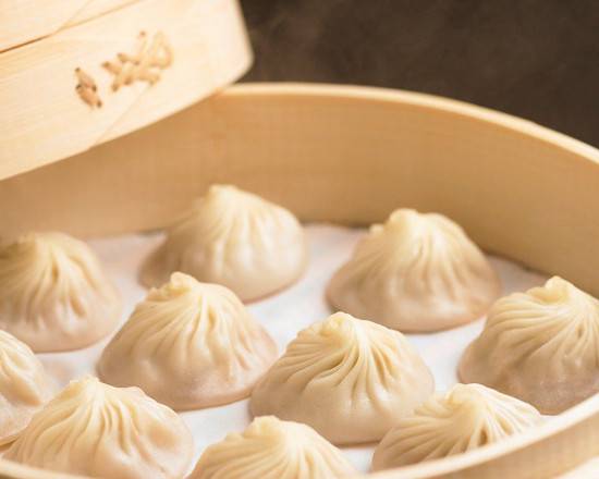 B01 Pork Xiao Long Bao