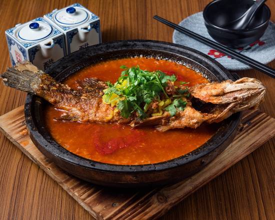 E05 Singapore style sea bass fish
