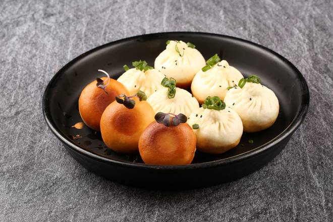 B02 Pan Fried Pork Bun