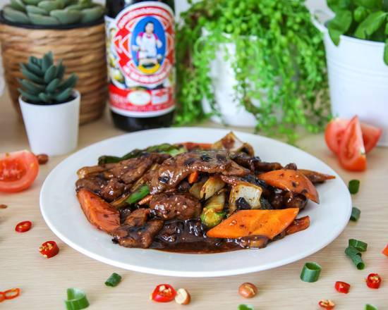 Black Bean Beef Noodle