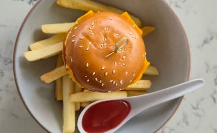 Kids Cheeseburger