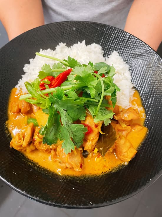 Curry chicken and Jasmine rice