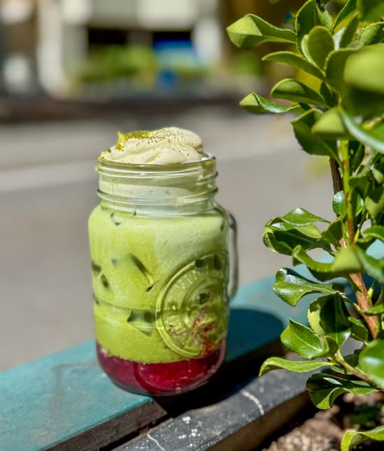 strawberry matcha latte