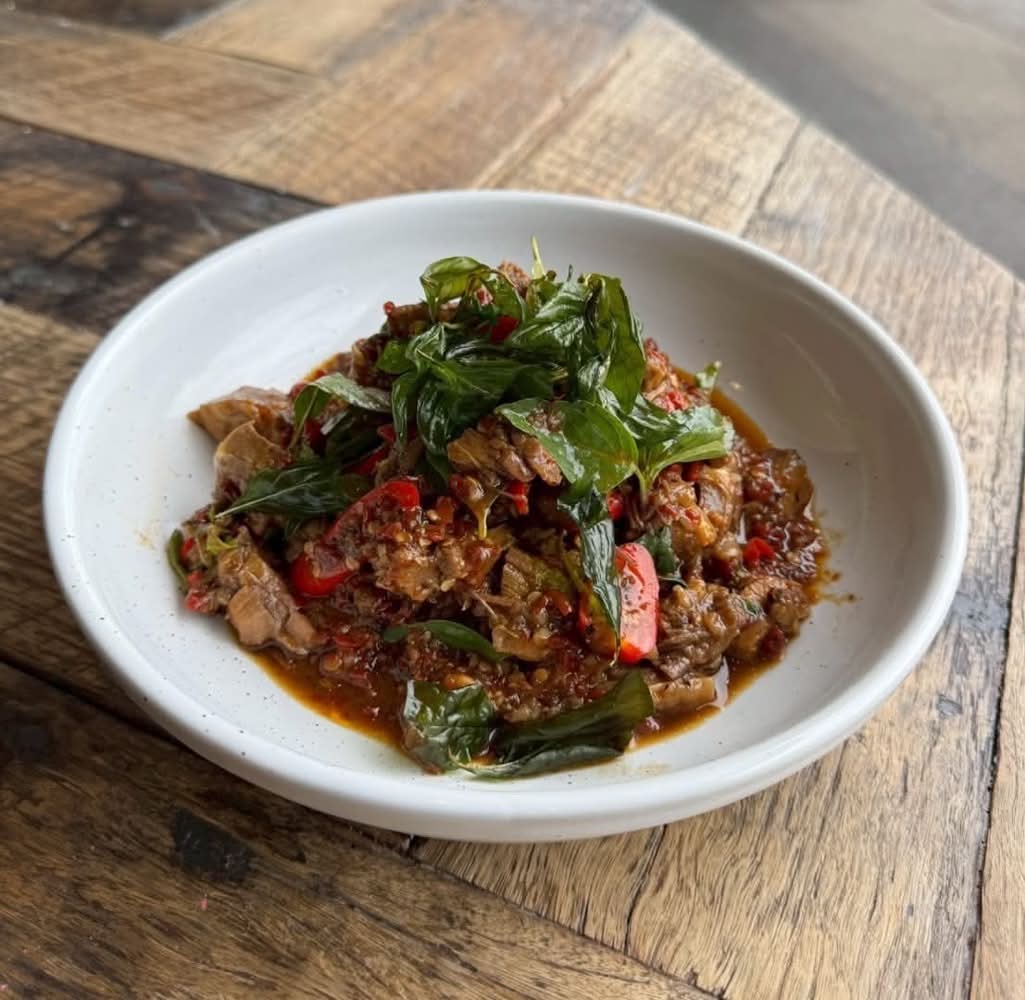 Stir-Fried Holy Basil With Braised beef