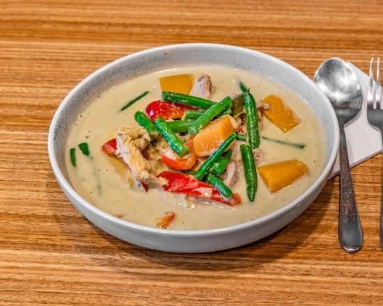 Chicken in Green Curry