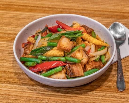 Crispy Pork Belly in Thai Dry Red Curry (LG)
