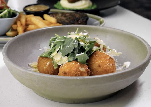 Mac & Cheese Croquettes