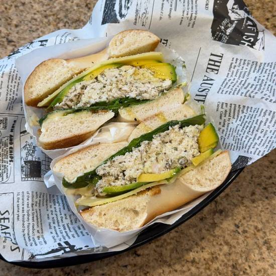 Chicken Avo Bagel