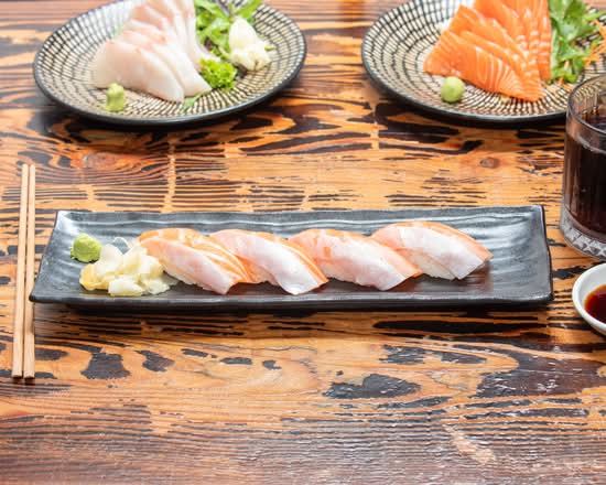 Salmon Nigiri (4p)