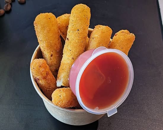 Fried Mozzarella Sticks (8) (V)