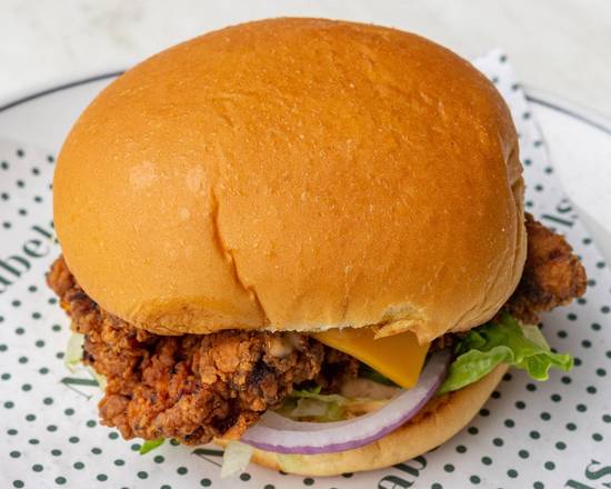 Hot Chicken Burger w/ chips