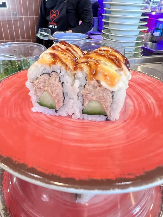 spicy tuna cucumber roll