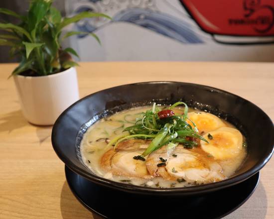 BLACK SESAME PORK RAMEN