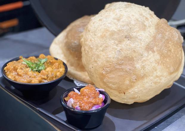 Chana Bhatura