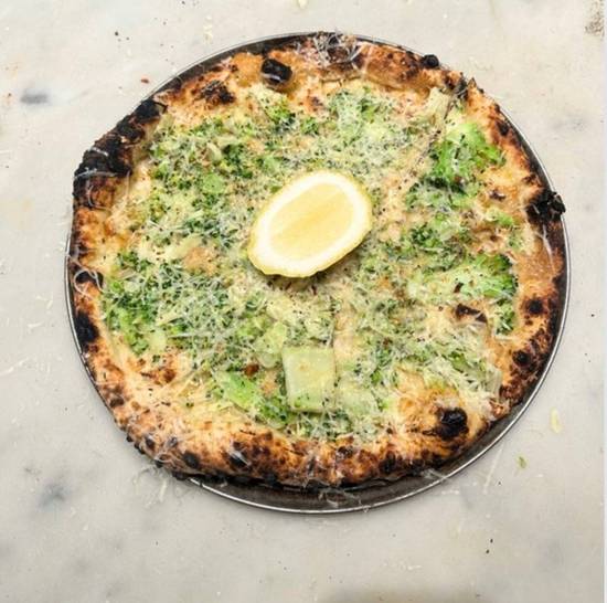 Broccoli pizza