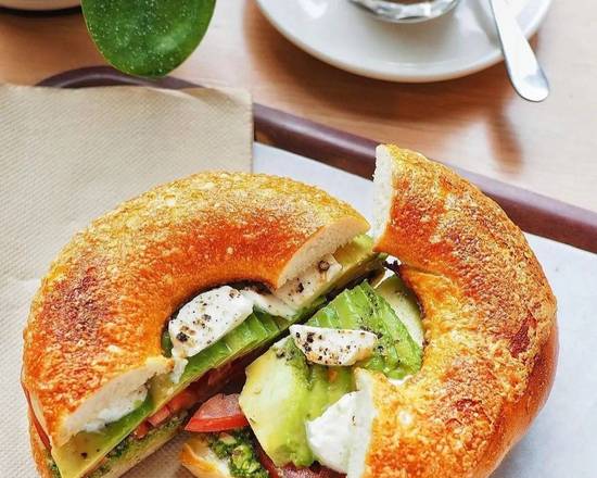 Caprese Bagel