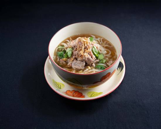 Clear Thai Noodle Soup with Vegetables