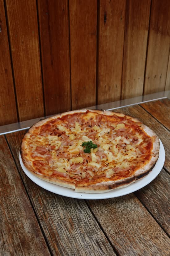 Hawaiian Pizza