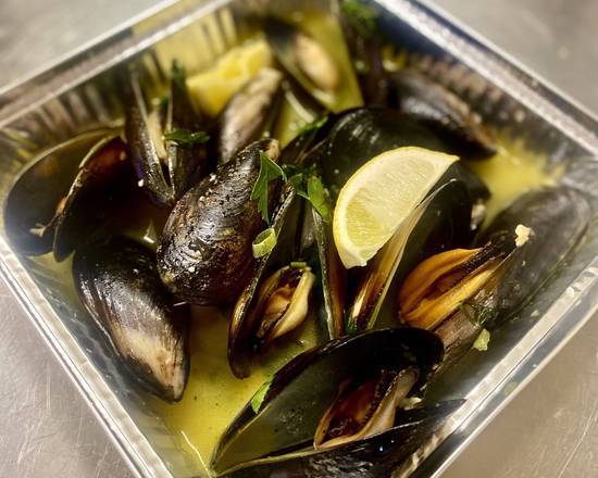 Mussels Marinara (white sauce) (GF)