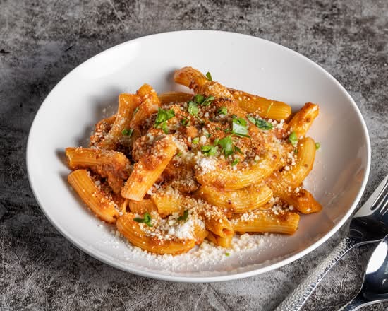 Rigatoni Bolognese Pasta