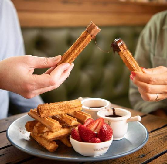 Strawberry Churros