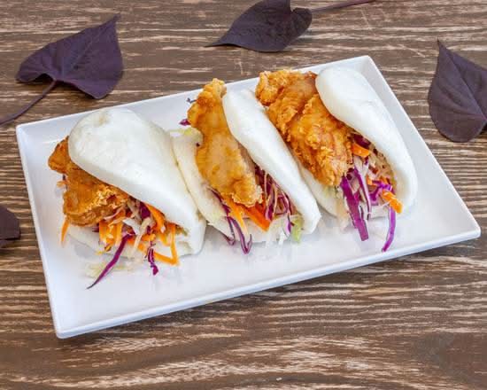 Three Pieces Crispy Chicken Bao