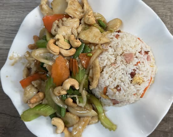 Chicken Cashew Nut with Fried Rice