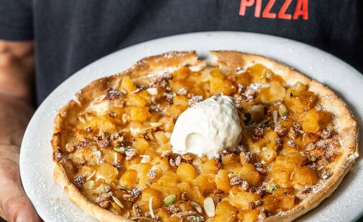 Apple Pie Pizza
